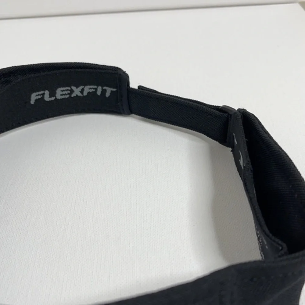 FLEXFIT BLACK/GOLD HIPHOP21 VELCRO VISER CAP❗️